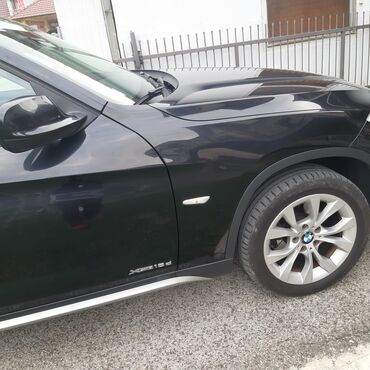 BMW: Bez dinara ulaganja. Vlasnik, registrovan, garažiran. Stanje fabričko — 15