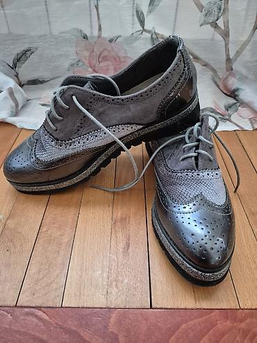 elisabetta franchi jakne: Ženske oxford cipele, sivo-metalik - Model: klasične oxford/brogue sa — 1