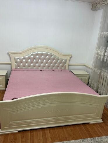 мебель спалний: Спальный гарнитур, Б/у, Двуспальная кровать, цвет - Бежевый