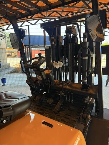 Погрузчики: Погрузчик, LiuGong, Колесный, Вилочный — 5