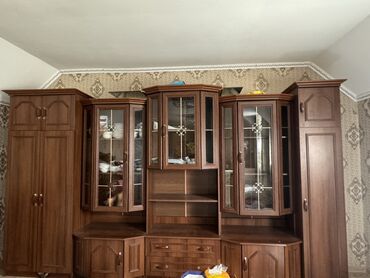 стол с полкой: Гарнитур для зала, Дерево