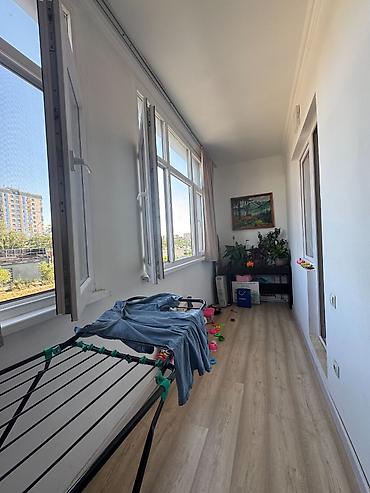Долгосрочная аренда квартир: 📍 Ахунбаева, 3/2 🏢 2 этаж из 9 | Кирпичный дом 🧱 ✨ Евро-планировка: 🛏 — 10