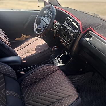 авто полироль: Volkswagen Vento: 1992 г., 1.8 л, Механика, Бензин, Седан — 4