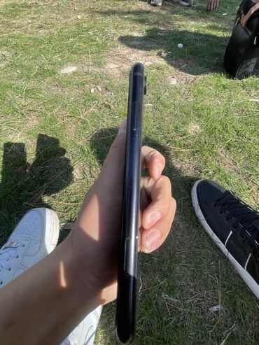 Apple iPhone: IPhone Xr, Б/у, 64 ГБ, Черный, 76 % — 8