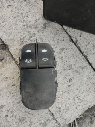 Ford: Ford Focus: 2002 г., 1.6 л, Механика, Бензиновая — 3