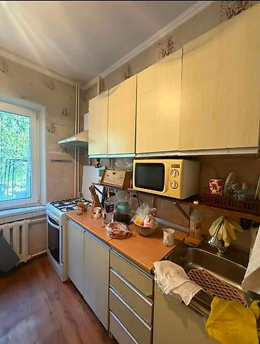105: 3 комнаты, 70 м², Асанбай мкр 105 серия, 1 этаж, Косметический ремонт — 2