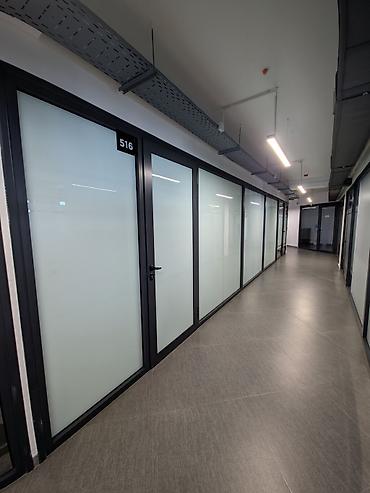 зал: Аренда офисов, 48 м², В торговом центре — 2