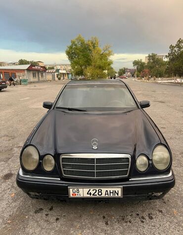 спиринтер сини: Mercedes-Benz E 220: 1997 г., 2.2 л, Автомат, Дизель, Седан