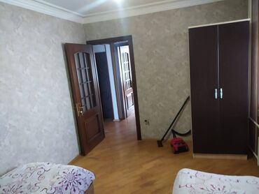 Uzunmüddətli kirayə mənzillər: Yeni Günəşli AB massivində köhnə tikili binada Bravonun yanında 2 -da lalafo.az — 6 Uzunmüddətli kirayə mənzillər: Yeni Günəşli AB massivində köhnə tikili binada Bravonun yanında 2 — 6