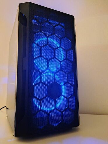 Desktop računari i radne stanice: Gejmer Intel i7 4790 /16Gb /SSD plus HDD/RX 480 8Gb Povoljno — 3