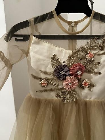 Платья: Детское платье, цвет - Бежевый, Б/у — 10