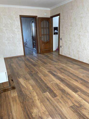 Köhnə tikili: Bakı, Neft Daşları qəs., 3 otaqlı, Köhnə tikili, m. Qara Qarayev, 65 kv. m -da lalafo.az — 18 Köhnə tikili: Bakı, Neft Daşları qəs., 3 otaqlı, Köhnə tikili, m. Qara Qarayev, 65 kv. m — 18