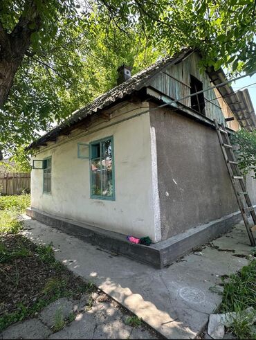 бишкек парк киевская исанова манаса: Үй, 80 кв. м, 4 бөлмө, Кыймылсыз мүлк агенттиги, Эски ремонт
