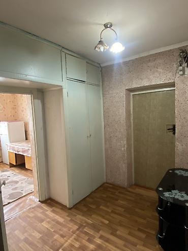 Продажа квартир: 2 комнаты, 63 м², 2 этаж, Старый ремонт — 1