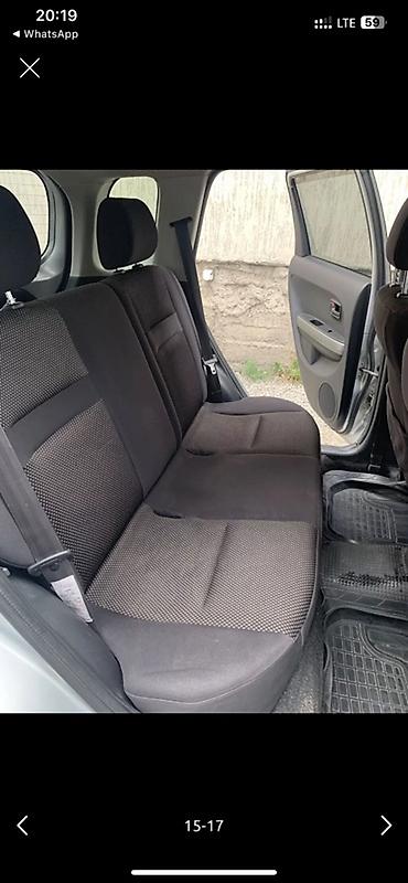 авто ярис: Toyota Ist: 2003 г., Автомат, Бензин, Хэтчбэк — 4