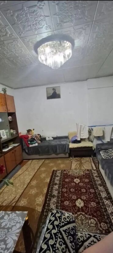 аренда домов бишкек: 61 м², 3 комнаты, Парковка, Забор, огорожен