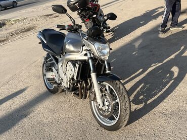 мотоцикл спортивные: Классический мотоцикл Yamaha, 600 куб. см, Бензин, Взрослый, Б/у