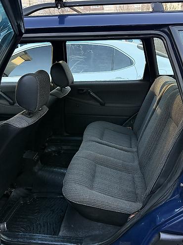 Volkswagen: Volkswagen Passat: 1990 г., 1.8 л, Механика, Бензин, Универсал — 13