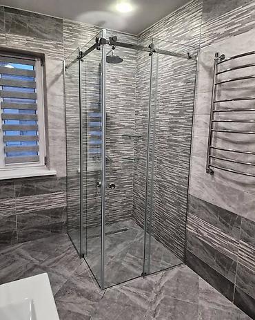 Душевые перегородки и ограждения: 🔹Душевые перегородки из безопасного стекла на заказ – это альтернатива — 5