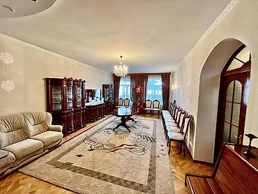 Продажа коттеджей и домов: 📍ул. Карадарьинская 🔘4-комнатный 🔘Этажи 2 🔘380м² Продаётся — 9