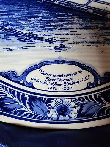 tupperware flasice: Tanjir nov za na zid delft holandski iz 1976 do 1980god. Tanjir za — 7
