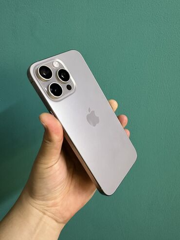 настольный компютер: IPhone 15 Pro Max, Б/у, 256 ГБ, Natural Titanium, Защитное стекло, Чехол, Кабель, 88 %