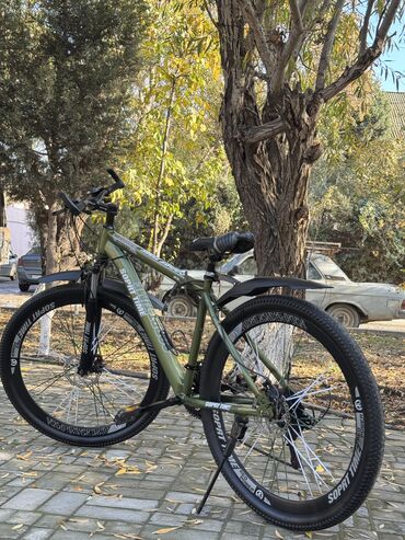 Şəhər velosipedləri: Yeni Şəhər velosipedi Stels, 29", sürətlərin sayı: 21, Ünvandan götürmə — 8