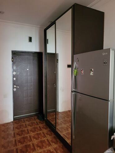 встроенный шкаф: Шкаф-вешалка, Б/у, 2 двери, Купе, Прямой шкаф, Азербайджан