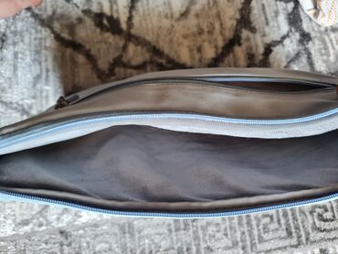 Məktəb çantaları: Şəkildəki bütün sumkalar 10 manat — 10