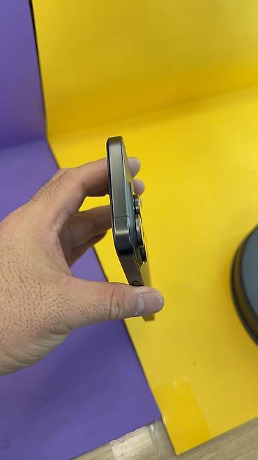 Apple iPhone: IPhone 15 Pro, Б/у, 256 ГБ, 88 % — 10