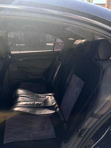 салон на гольф 4: Honda Civic: 2010 г., 1.8 л, Автомат, Бензин, Седан — 10