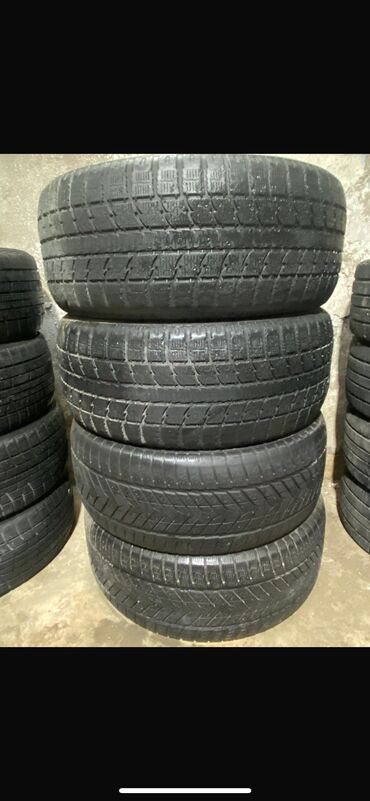 Шины: 285 50 R20
Китай