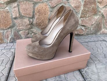 продам туфли женские: Туфли 37, цвет - Бежевый