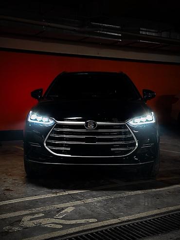 BYD: BYD Tang: 2023 г., 1.5 л, Вариатор, Гибрид, Кроссовер — 3