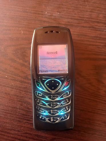 Klassik düyməli mobil telefon Xüsusiyyətlər: - Rəngli ekran