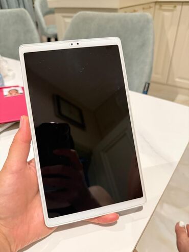 planşetlər: Planşet.Samsung.2017.32 gb.Heç bir cızığı və problemi yoxdur