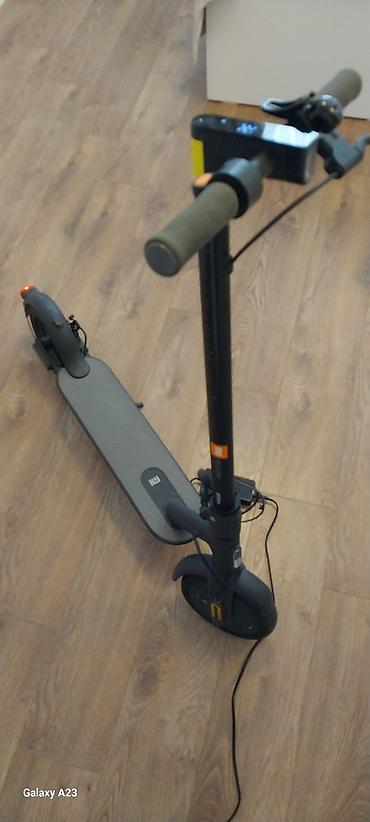 jet scooter: Xiaomi Mi Electric Scooter Essential (model DDHBC08NEB) elektrik — 5