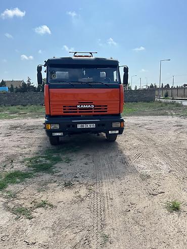 KAMAZ sudaşıyan xüsusi texnika - Marka/model: KAMAZ su sisternli yük