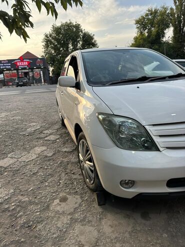 таяота: Toyota ist: 2003 г., 1.5 л, Автомат, Бензин, Хетчбек