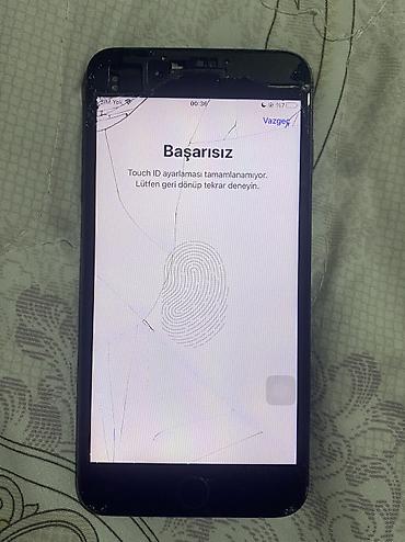 32: IPhone 7 Plus, 32 GB, Jet Black — 7