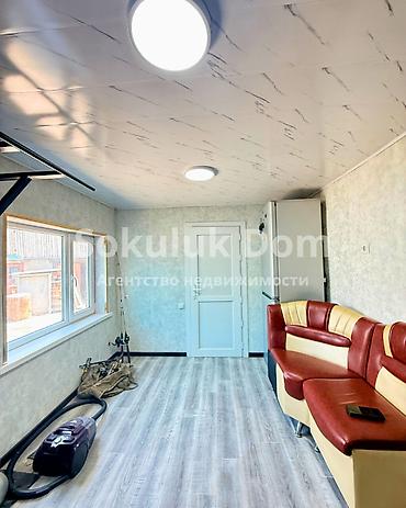 the level: 🏠Продается дом в с. Сокулук 🟡 Комнаты: 4 🟡 Участок: 21,25 соток 🟡 — 6