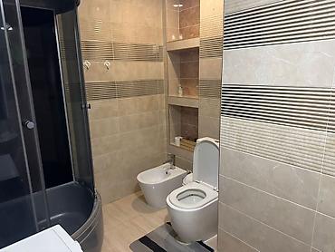 Долгосрочная аренда квартир: 3 комнаты, Риэлтор, Без подселения, С мебелью полностью — 14