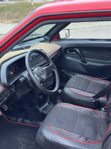 VAZ (LADA): VAZ 21099 sedan - Kuzov: 4 qapılı sedan, qırmızı rəng, qara bamper və — 12