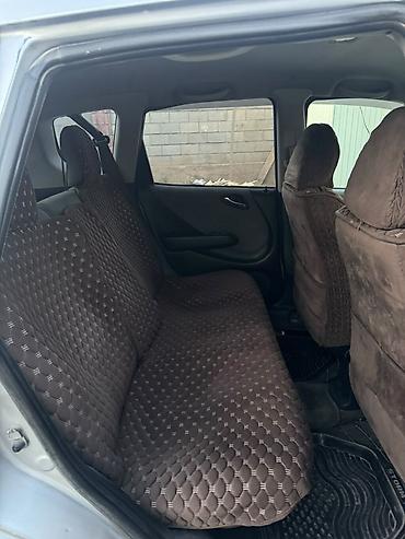 2107 2010: Honda Fit: 2001 г., 1.3 л, Автомат, Бензин, Хэтчбэк — 7