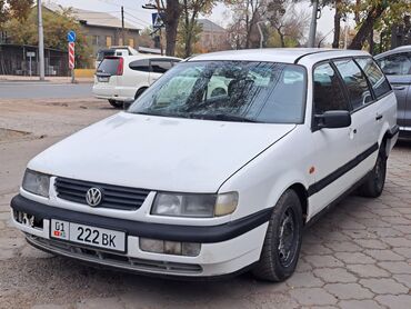 продаю в связи с переездом: Volkswagen Passat: 1995 г., 1.8 л, Механика, Бензин, Универсал