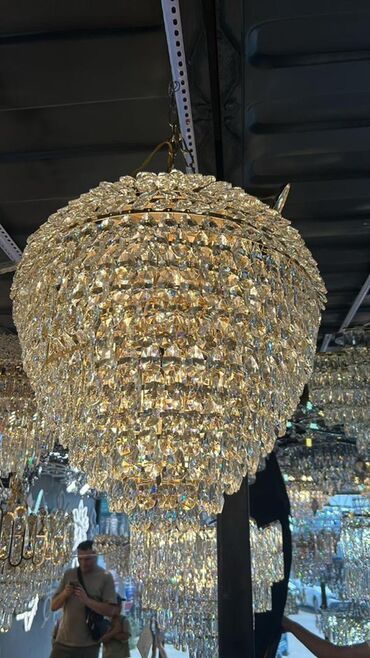 Люстры: Хрустальные подвесные люстры с LED-подсветкой - Эффектные — 52