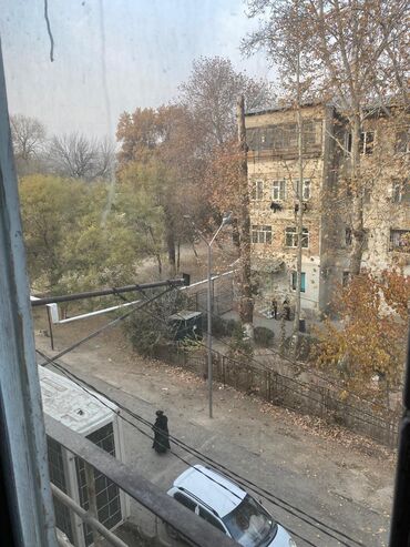 Пластиковые окна на заказ: Продаётся 4х комнатная квартира на третьем этаже, в спальном районе at lalafo.kg — 5 Пластиковые окна на заказ: Продаётся 4х комнатная квартира на третьем этаже, в спальном районе — 5