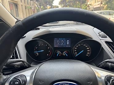 logan 2013: Ford Kuga: 1.6 l | 2013 il 130000 km Krossover — 9