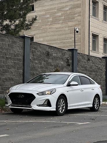 Hyundai Sonata: 2019 г., 2 л, Автомат, Газ, Седан