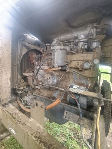 Зерноуборочные комбайны: Зерноуборочный комбайн самоходного типа, предназначенный для уборки at lalafo.kg — 17 Зерноуборочные комбайны: Зерноуборочный комбайн самоходного типа, предназначенный для уборки — 17